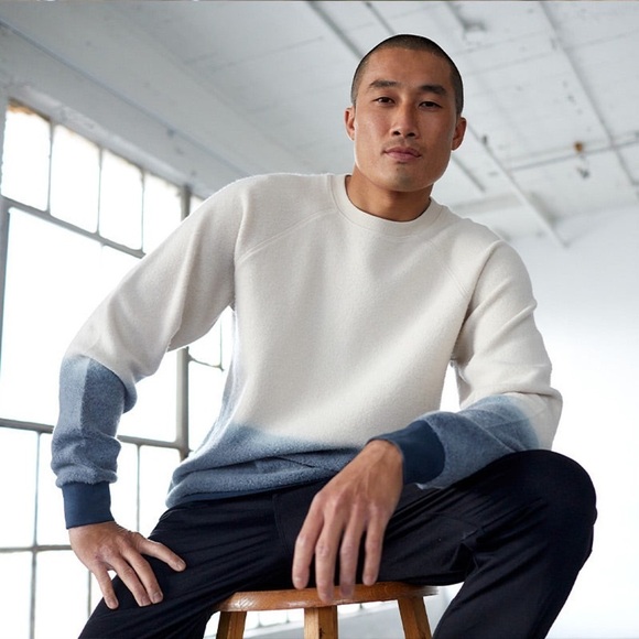 feat Men's Blanket Blend Crewneck Sweatshirt - Picture 1 of 8